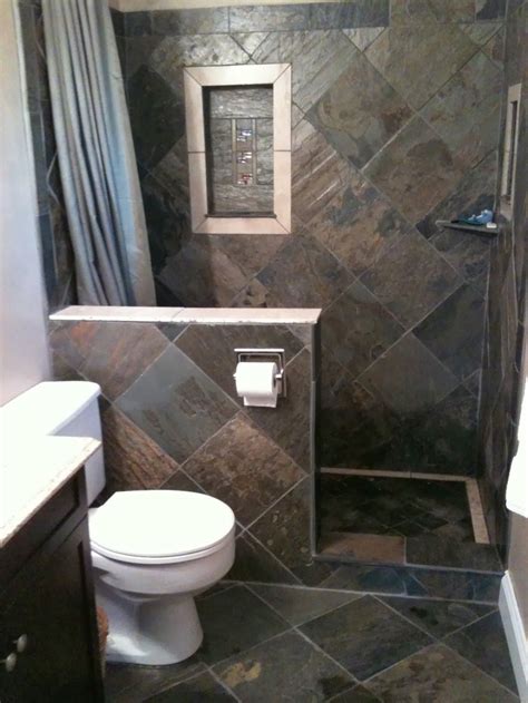 pakai batu alam kamar mandi minimalis desain kamar